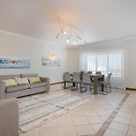 Sea Lux Apartmán *